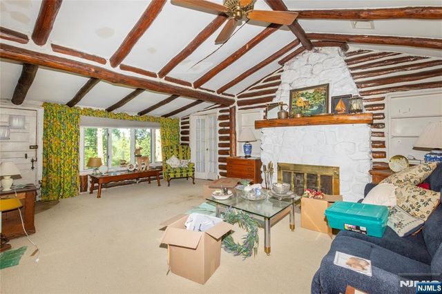 139 Mohawk Trail, Wayne, NJ 07470