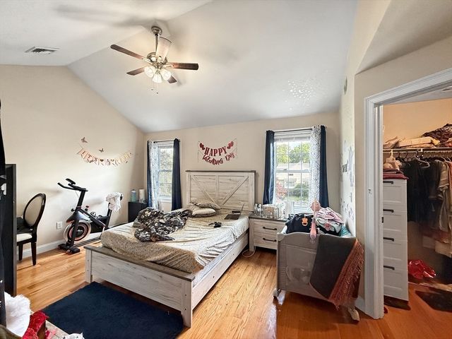 44 Dominion Rd, Worcester, MA 01605