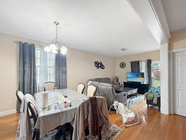44 Dominion Rd, Worcester, MA 01605