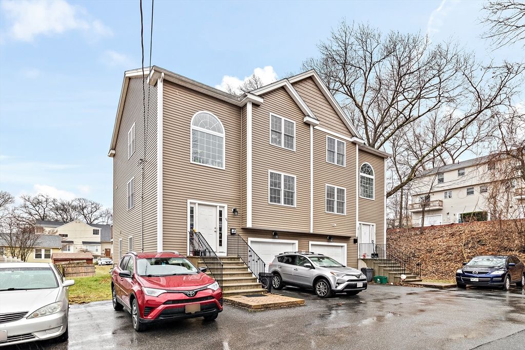 44 Dominion Rd, Worcester, MA 01605