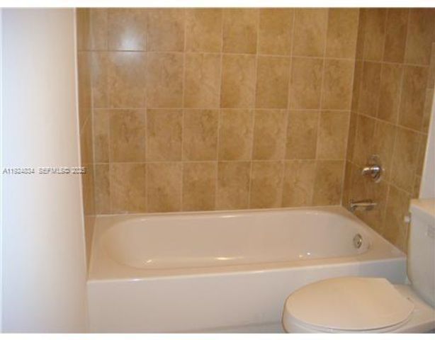 7540 NW 114th Pl 7540, Doral, FL 33178