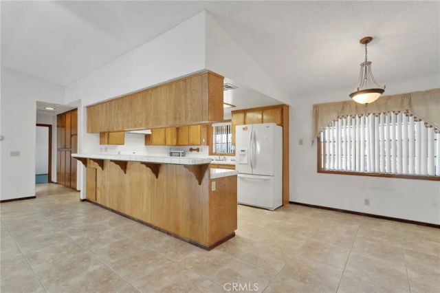 18442 Hinton, Hesperia, CA 92345