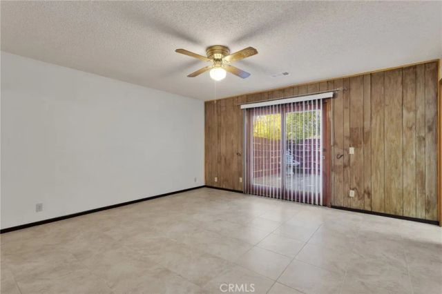 18442 Hinton, Hesperia, CA 92345