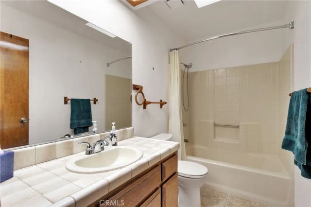 18442 Hinton, Hesperia, CA 92345