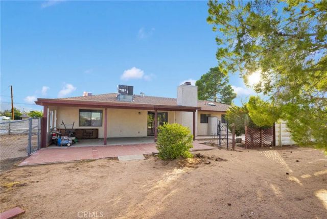 18442 Hinton, Hesperia, CA 92345