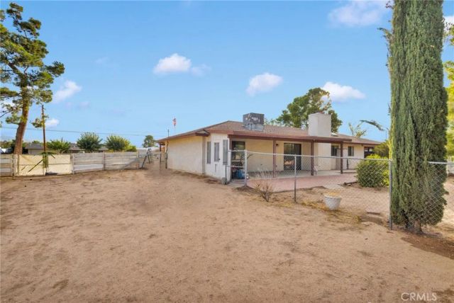 18442 Hinton, Hesperia, CA 92345