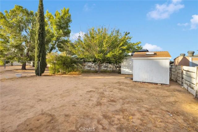 18442 Hinton, Hesperia, CA 92345