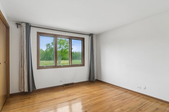 217 S Arlington Heights Road, Elk Grove Village, IL 60007