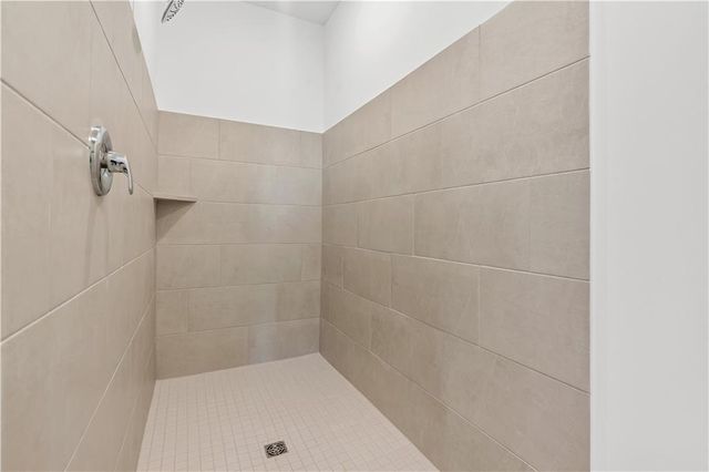 22580 W 214th Terrace, Spring Hill, KS 66083