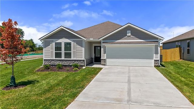 22580 W 214th Terrace, Spring Hill, KS 66083