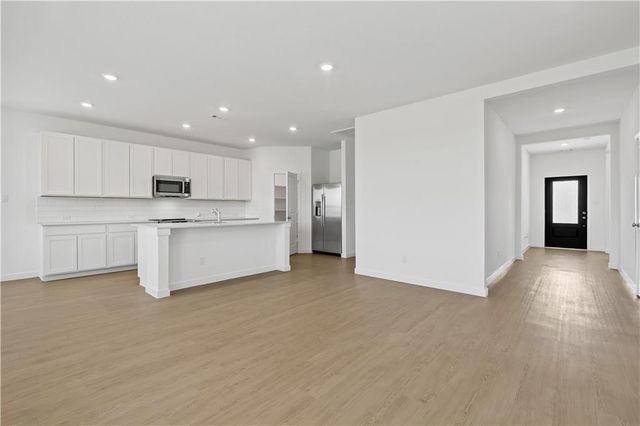 22580 W 214th Terrace, Spring Hill, KS 66083