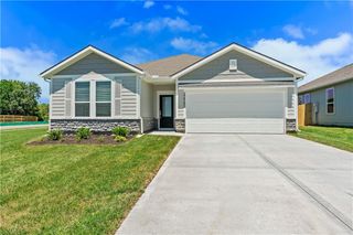 22580 W 214th Terrace, Spring Hill, KS 66083