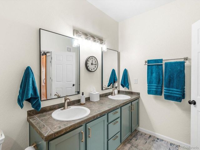 9306 Amison Cir 202, Parker, CO 80134