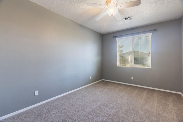 6823 Kayser Mill Road NW, Albuquerque, NM 87114