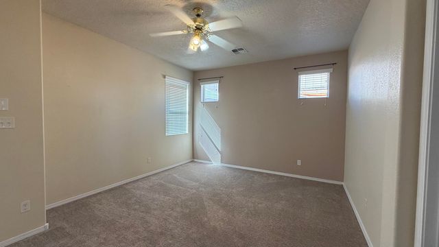 6823 Kayser Mill Road NW, Albuquerque, NM 87114