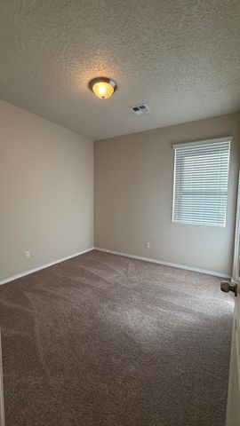 6823 Kayser Mill Road NW, Albuquerque, NM 87114
