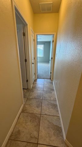 6823 Kayser Mill Road NW, Albuquerque, NM 87114