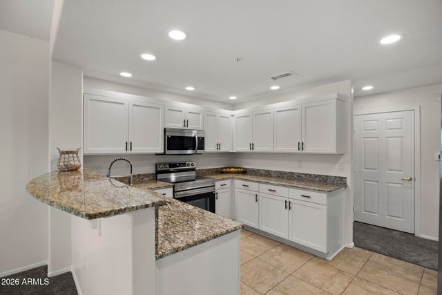 19700 N 76TH Street 2142, Scottsdale, AZ 85255