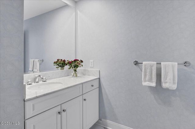 30 Loudonwood East, Colonie, NY 12211