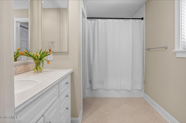 30 Loudonwood East, Colonie, NY 12211