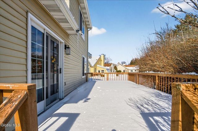 30 Loudonwood East, Colonie, NY 12211