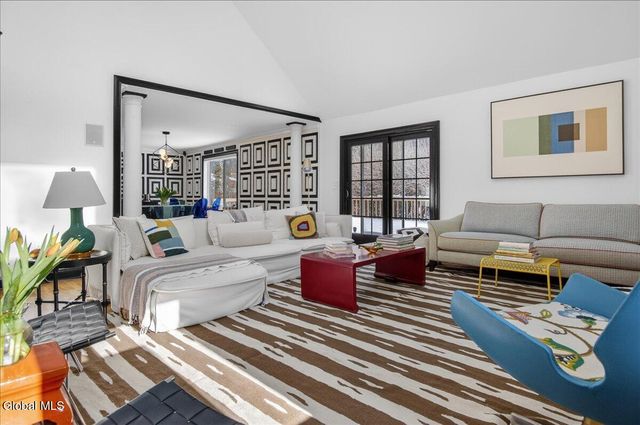 30 Loudonwood East, Colonie, NY 12211