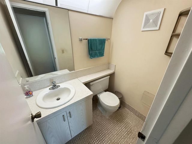4075 Cornwall D, Boca Raton, FL 33434