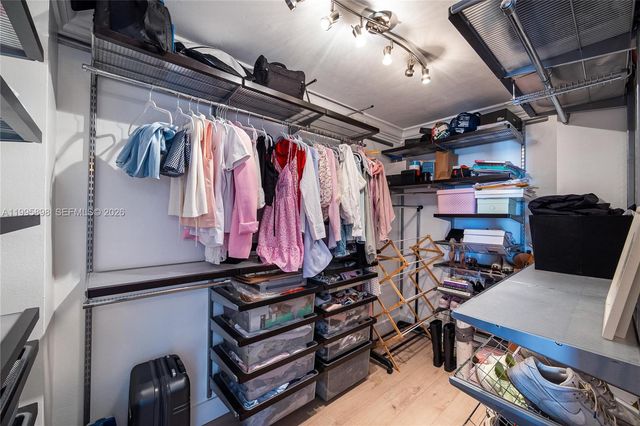 2000 Towerside Ter PH9, Miami, FL 33138