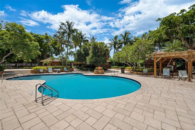 2000 Towerside Ter PH9, Miami, FL 33138