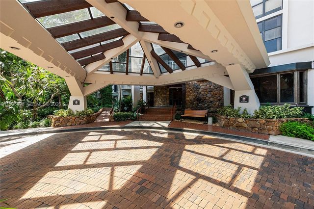 2000 Towerside Ter PH9, Miami, FL 33138