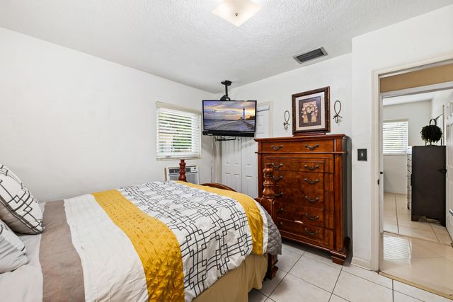 480 Alabama Avenue, Fort Lauderdale, FL 33312