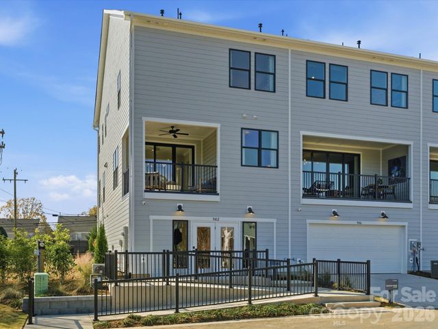 6005 Yellow Buckeye Drive, Charlotte, NC 28277