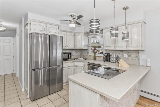 30 Echo Lane, Levittown, NY 11756