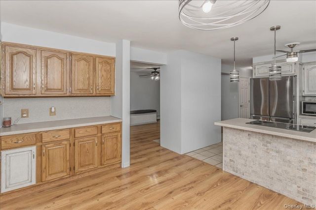 30 Echo Lane, Levittown, NY 11756