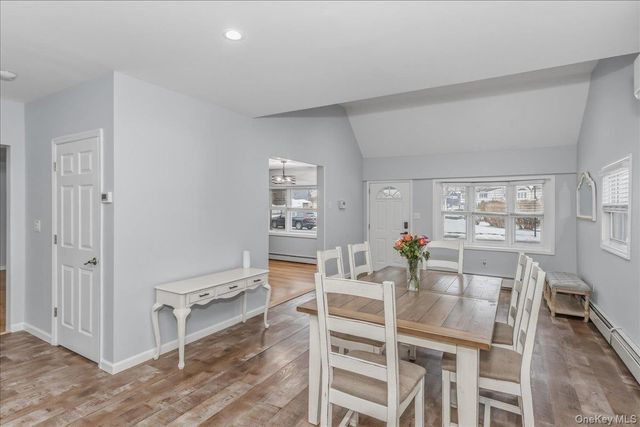 30 Echo Lane, Levittown, NY 11756