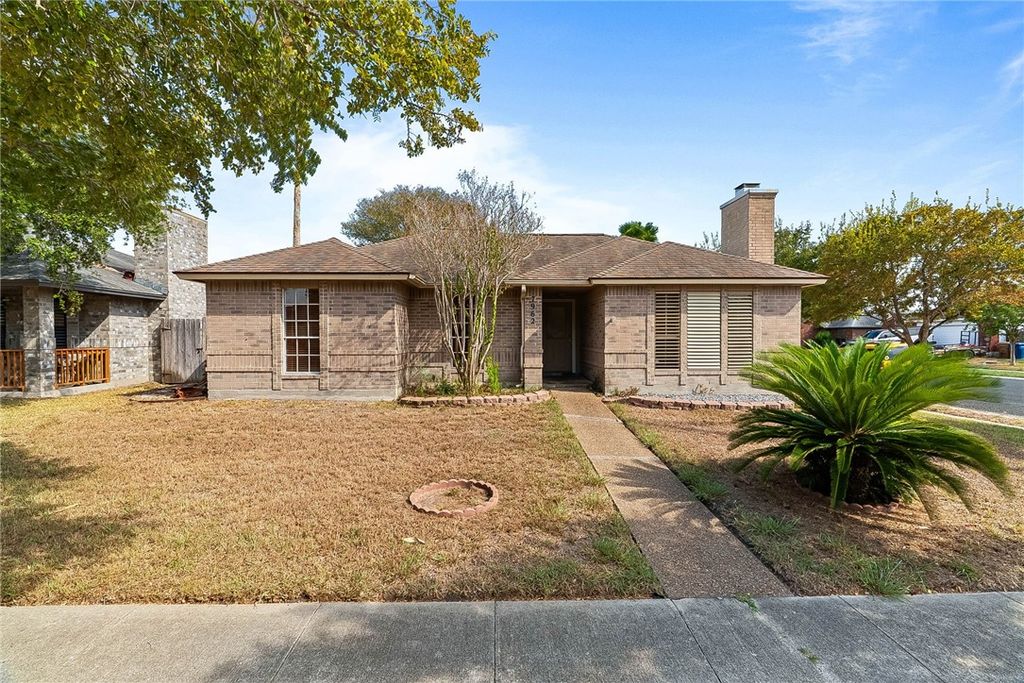 7962 Caribou Dr, Corpus Christi, TX 78414 — exterior