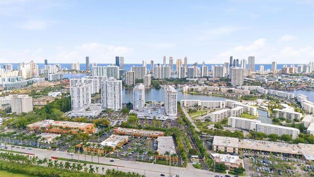 18071 Biscayne Blvd 802, Aventura, FL 33160