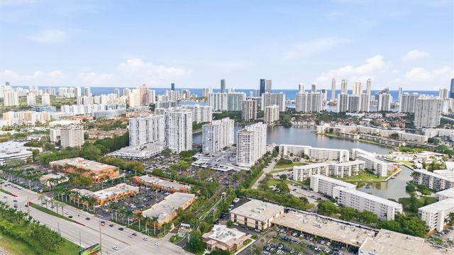 18071 Biscayne Blvd 802, Aventura, FL 33160