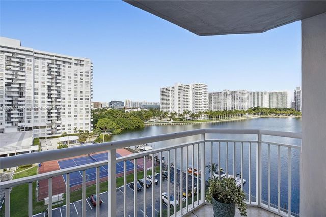 18071 Biscayne Blvd 802, Aventura, FL 33160