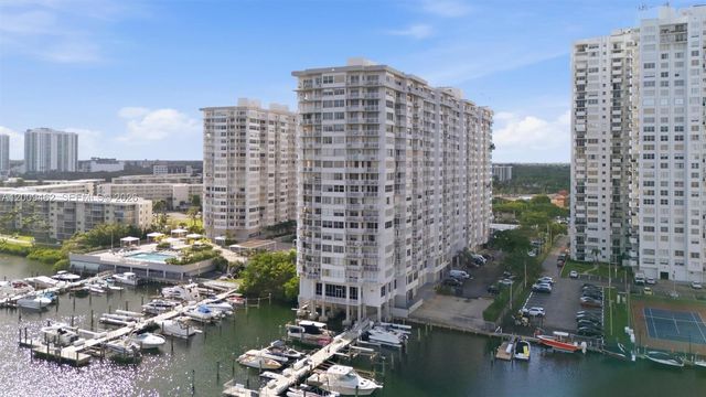 18071 Biscayne Blvd 802, Aventura, FL 33160