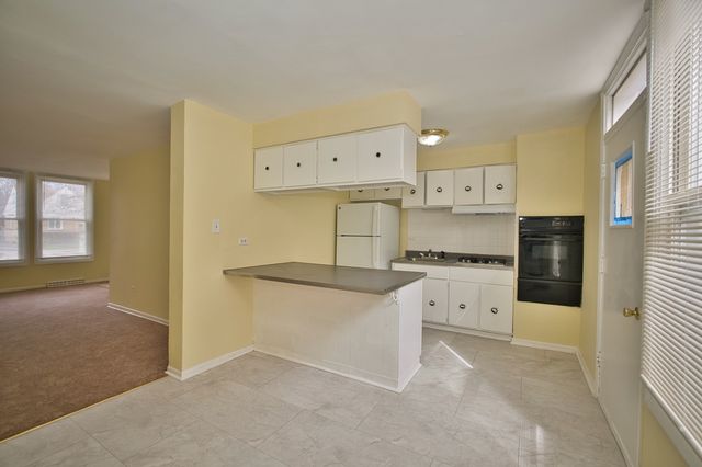 1857 Pine Street, Des Plaines, IL 60018