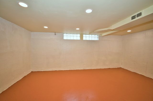 1857 Pine Street, Des Plaines, IL 60018