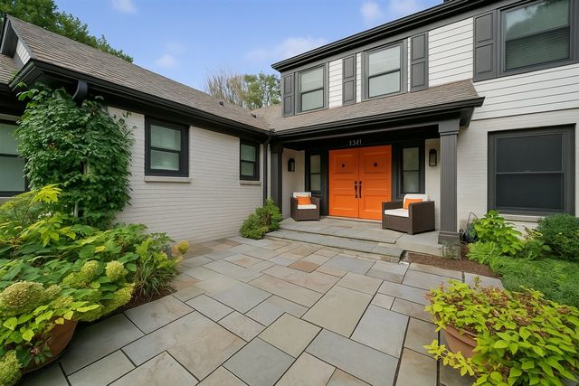 380 Sterling Road, Kenilworth, IL 60043