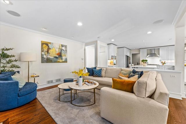 380 Sterling Road, Kenilworth, IL 60043