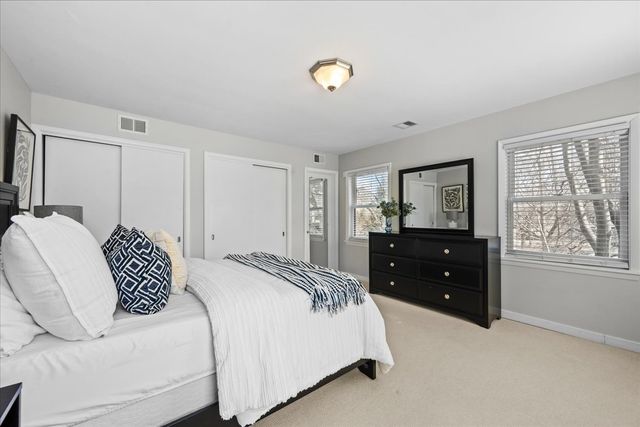 380 Sterling Road, Kenilworth, IL 60043