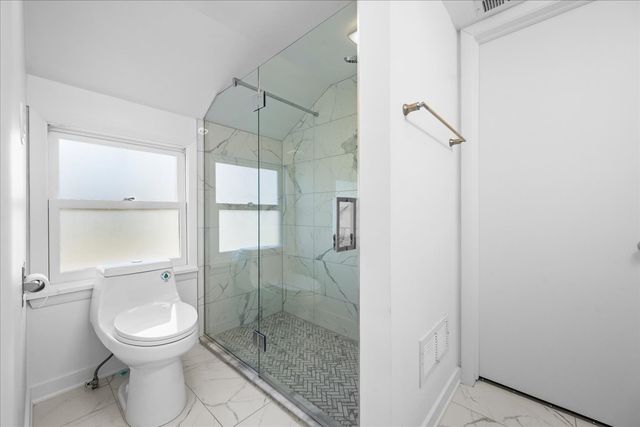 380 Sterling Road, Kenilworth, IL 60043