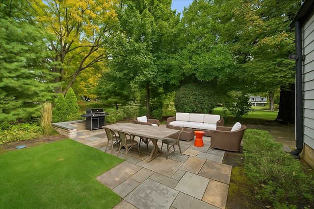 380 Sterling Road, Kenilworth, IL 60043