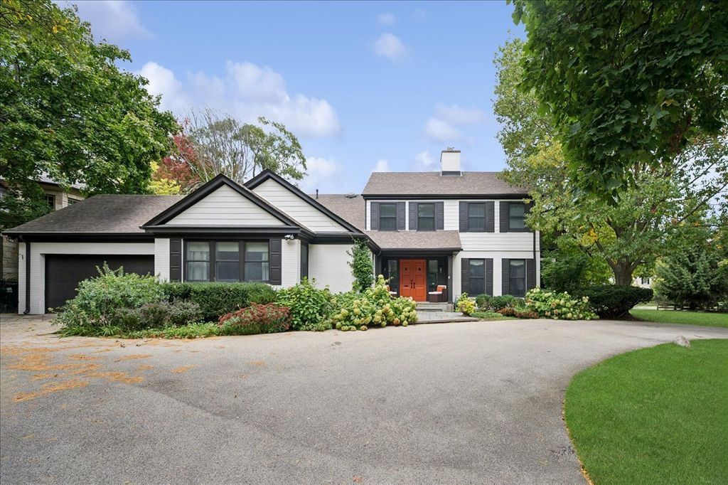 380 Sterling Road, Kenilworth, IL 60043