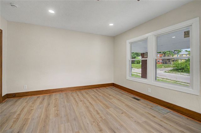 2041 Mayfair Road, Dayton, OH 45405