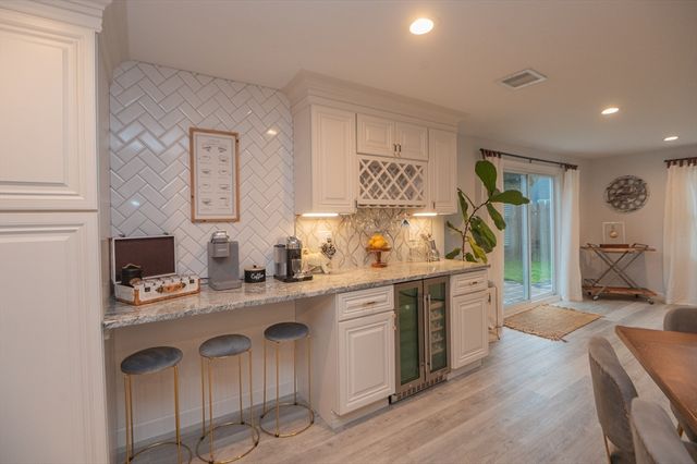 26 N Shetland Rd, Danvers, MA 01923